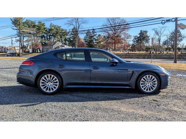 2014 Porsche Panamera Base photo 8