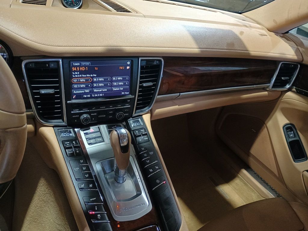 2014 Porsche Panamera 4dr Hatchback 4 Clean Carfax Florida Car - 22930221 - 9