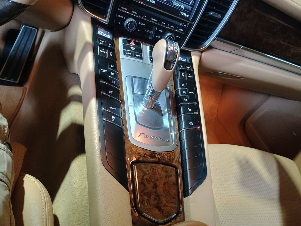 2014 Porsche Panamera 4dr Hatchback 4 Clean Carfax Florida Car - 22943377 - 22