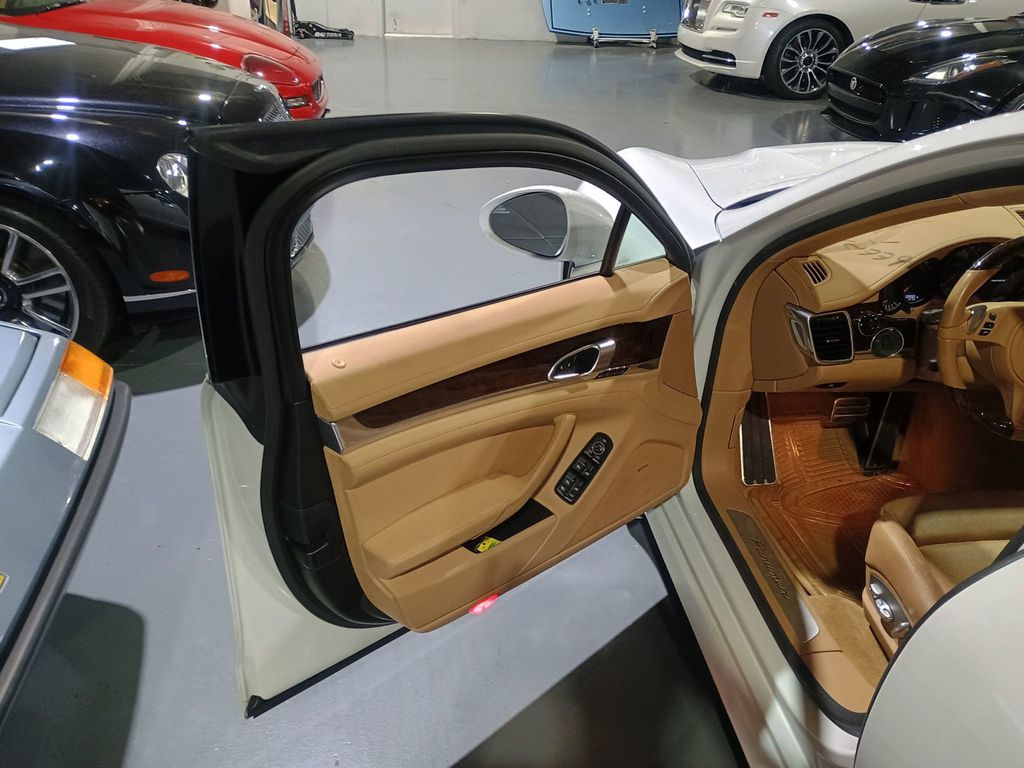 2014 Porsche Panamera 4dr Hatchback 4 Clean Carfax Florida Car - 22958111 - 18