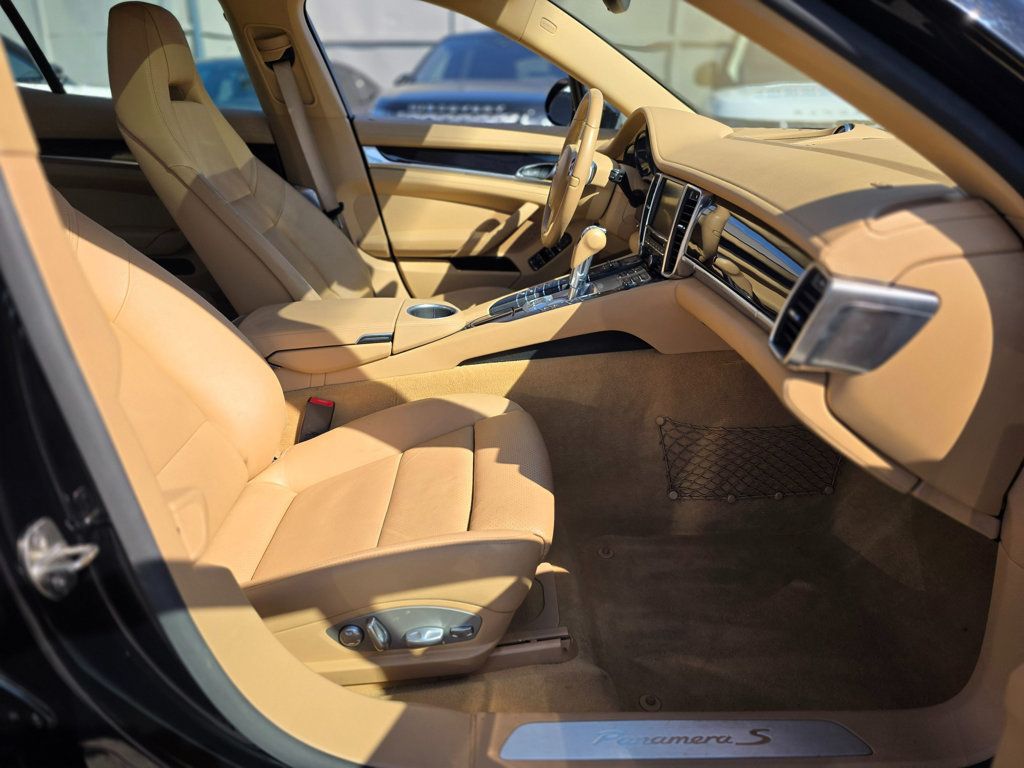 2014 Porsche Panamera 4dr Hatchback S E-Hybrid - 22981399 - 9