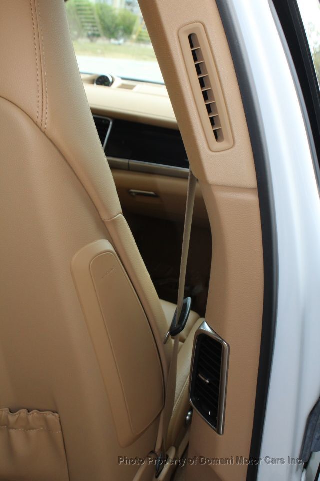 2014 Porsche Panamera One Florida Owner S HYBRD ORIGINALLY $ 109,335 - 20564925 - 42