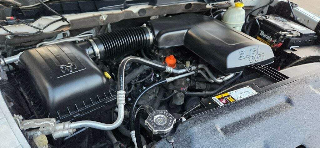 2014 Ram 1500  - 22989331 - 34