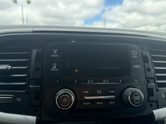 2014 Ram 1500 2WD Crew Cab 149" Lone Star - 23096204 - 22