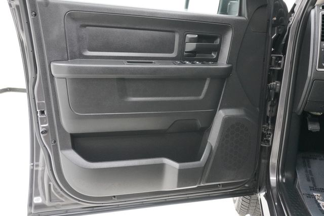 2014 Ram 1500 2WD Quad Cab 140.5" Express - 22997329 - 11