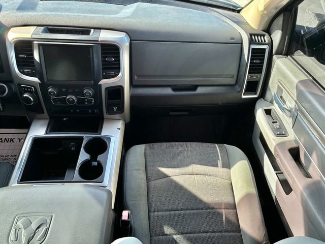 2014 RAM 1500 - Photo 7