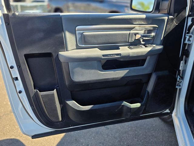 2014 Ram 1500 2WD Reg Cab 120.5" Express - 22991342 - 18