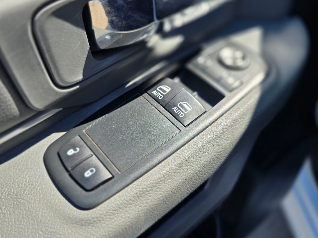 2014 Ram 1500 2WD Reg Cab 120.5" Express - 22991342 - 19