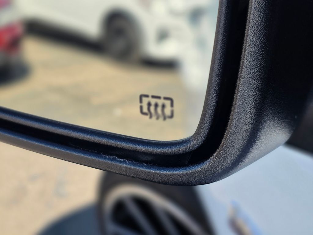 2014 Ram 1500 2WD Reg Cab 120.5" Express - 22991342 - 20