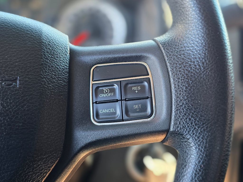 2014 Ram 1500 2WD Reg Cab 120.5" Express - 22991342 - 24