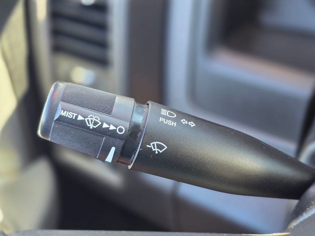 2014 Ram 1500 2WD Reg Cab 120.5" Express - 22991342 - 31