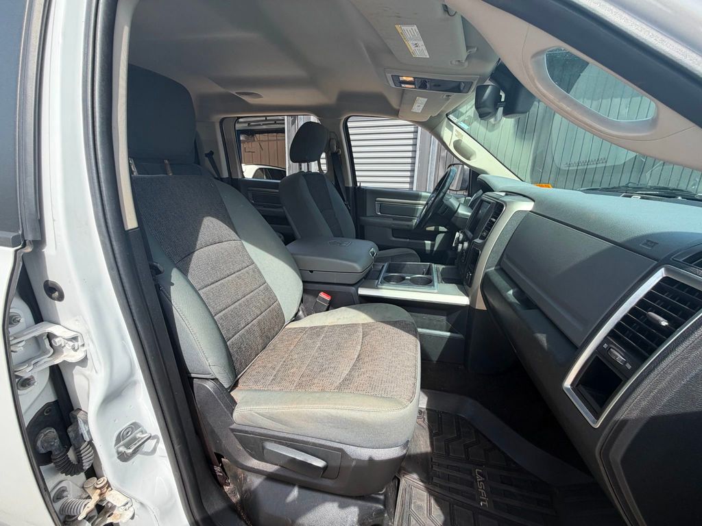 2014 Ram 1500 2WD Reg Cab 140.5" Big Horn - 23006659 - 14