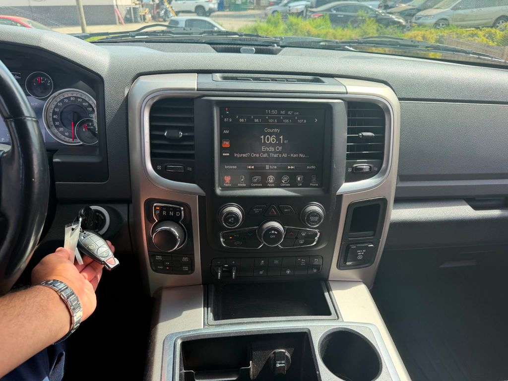 2014 Ram 1500 2WD Reg Cab 140.5" Big Horn - 23006659 - 8