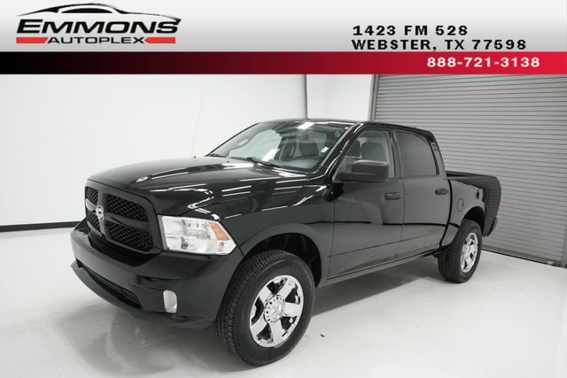 2014 Ram 1500 4WD Crew Cab 140.5" Express - 22946722 - 0