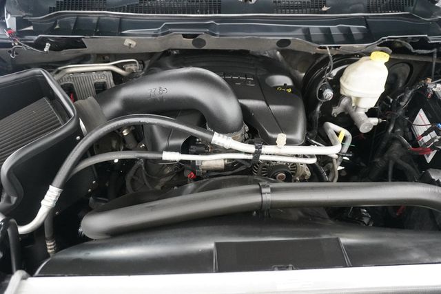 2014 Ram 1500 4WD Crew Cab 140.5" Express - 22946722 - 19