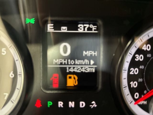 2014 Ram 1500 4WD Crew Cab 140.5" Express - 22997608 - 14