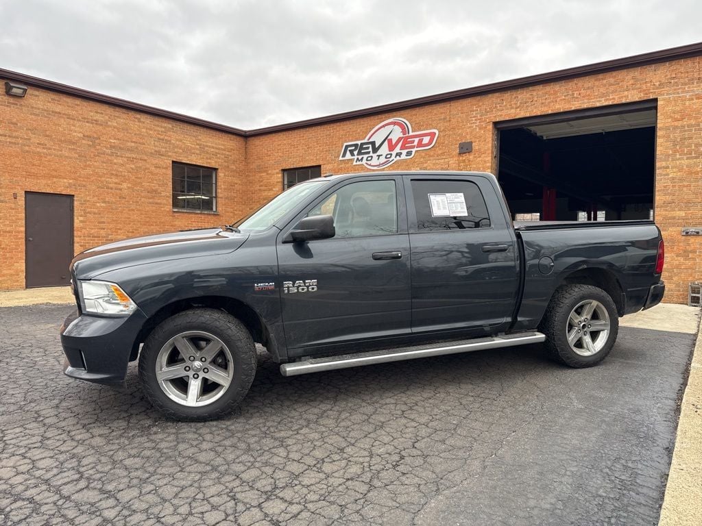 2014 Ram 1500 4WD Crew Cab 140.5" Express - 22997608 - 4