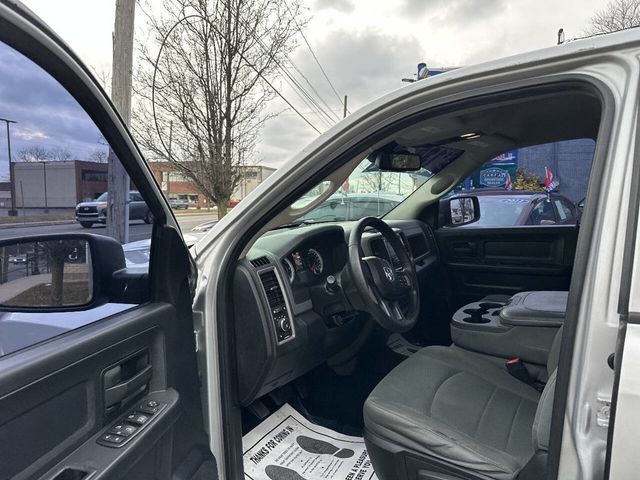 2014 Ram 1500 4WD Crew Cab 140.5" Express - 22958098 - 12