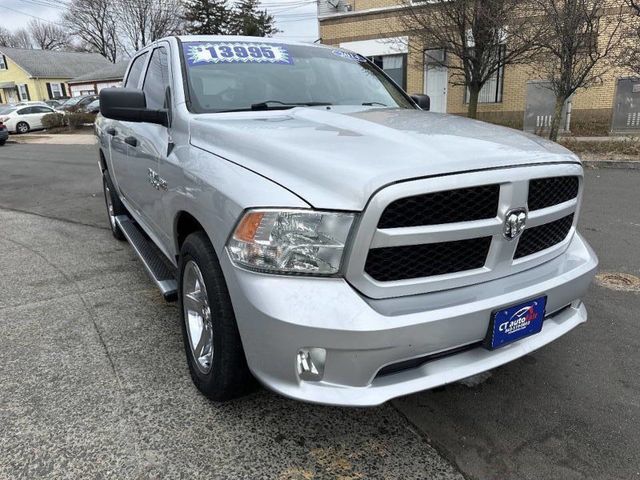 2014 Ram 1500 4WD Crew Cab 140.5" Express - 22958098 - 2