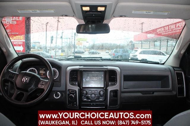 2014 Ram 1500 4WD Crew Cab 140.5" Express - 22765269 - 18