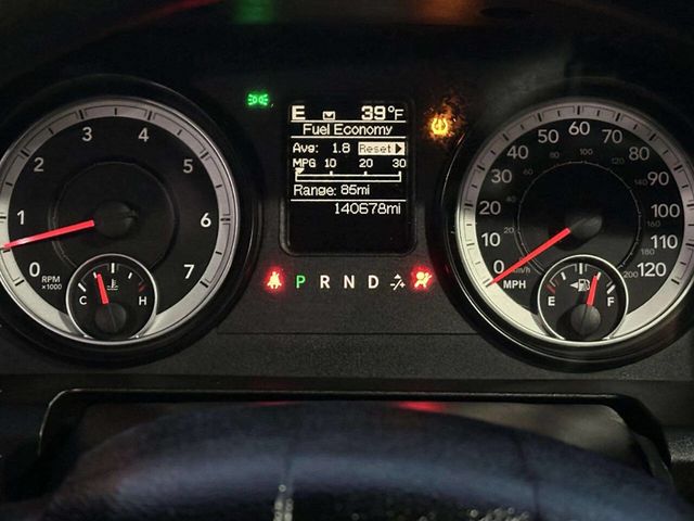 2014 Ram 1500 4WD Crew Cab 140.5" Express - 22971122 - 21