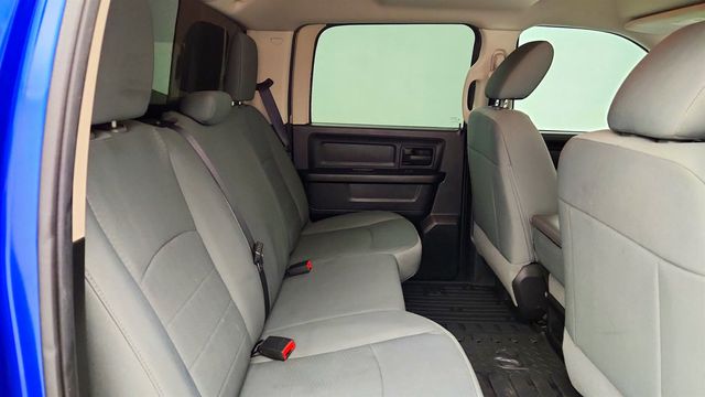 2014 Ram 1500 4WD Crew Cab 140.5" Express - 23055633 - 20