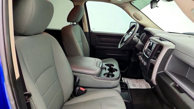 2014 Ram 1500 4WD Crew Cab 140.5" Express - 23055633 - 21