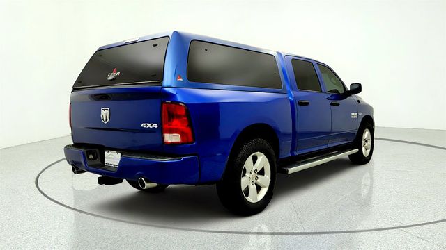 2014 Ram 1500 4WD Crew Cab 140.5" Express - 23055633 - 4