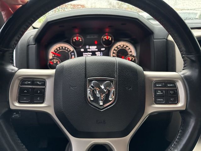 2014 Ram 1500 4WD Crew Cab 140.5" Laramie - 23022283 - 10