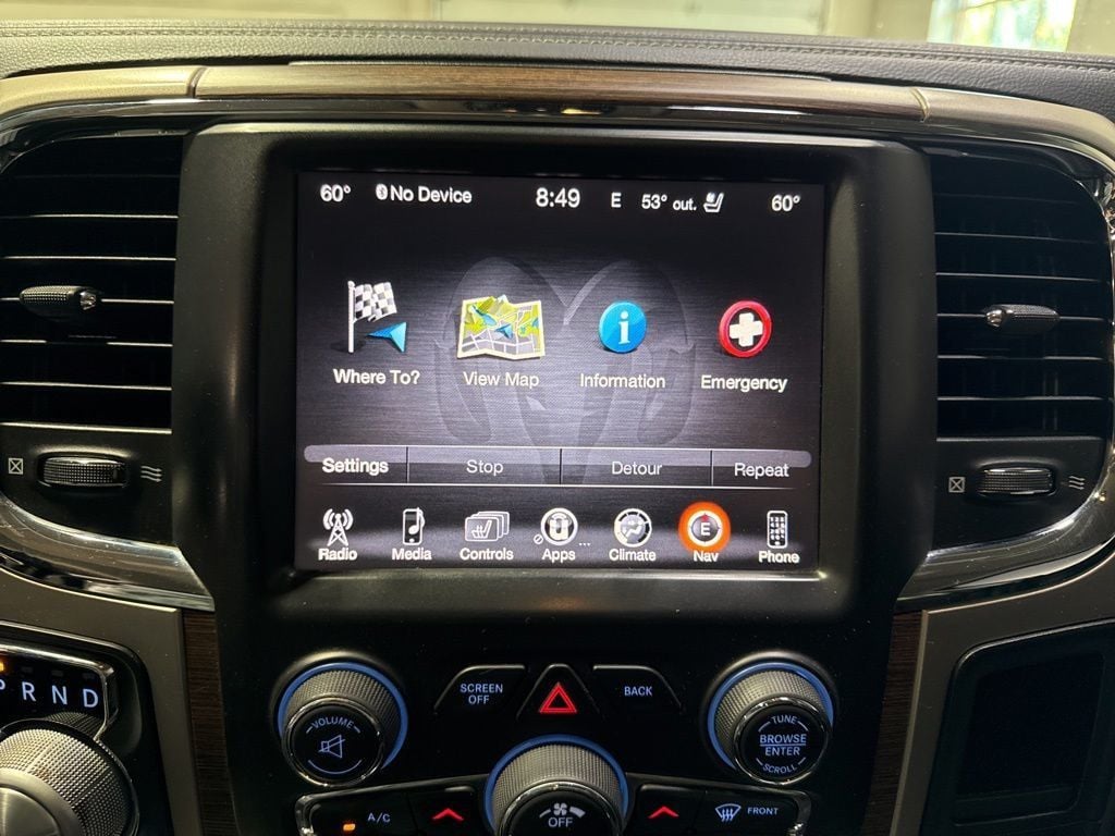 2014 Ram 1500 4WD Crew Cab 140.5" Laramie - 23022283 - 21