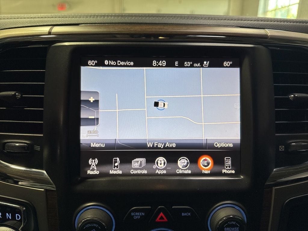 2014 Ram 1500 4WD Crew Cab 140.5" Laramie - 23022283 - 22