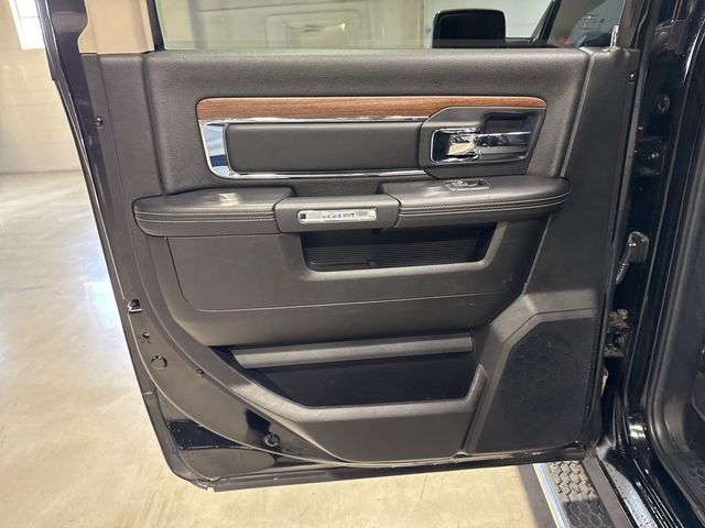 2014 Ram 1500 4WD Crew Cab 140.5" Laramie - 23022283 - 40