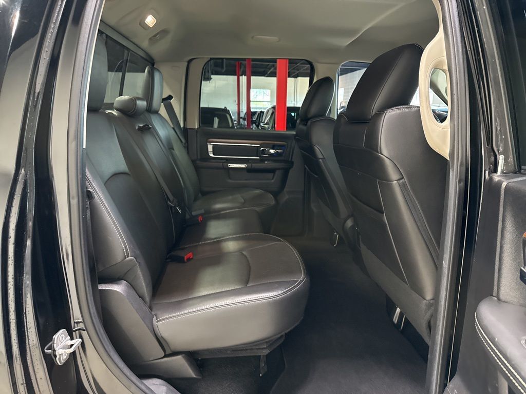 2014 Ram 1500 4WD Crew Cab 140.5" Laramie - 23022283 - 46