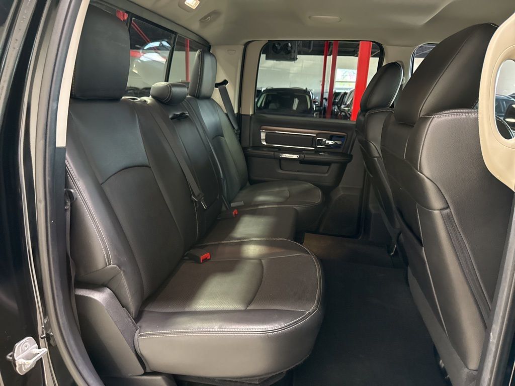 2014 Ram 1500 4WD Crew Cab 140.5" Laramie - 23022283 - 48