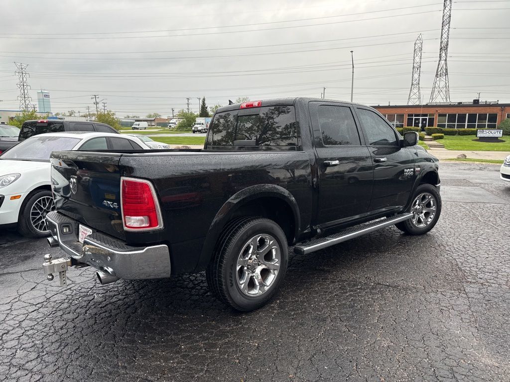2014 Ram 1500 4WD Crew Cab 140.5" Laramie - 23022283 - 5