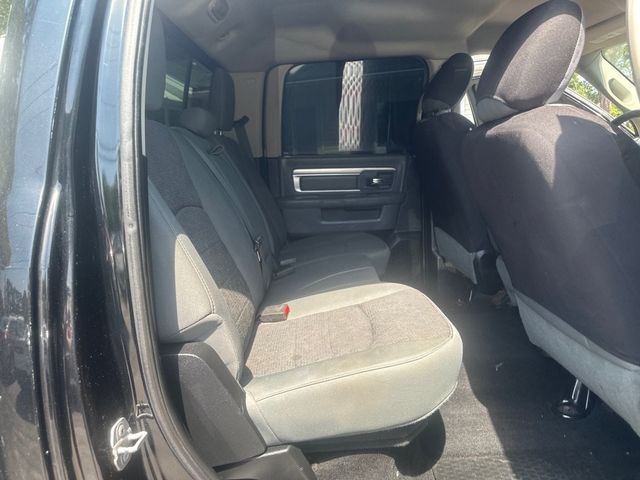 2014 Ram 1500 4WD Crew Cab 140.5" SLT - 23023768 - 13