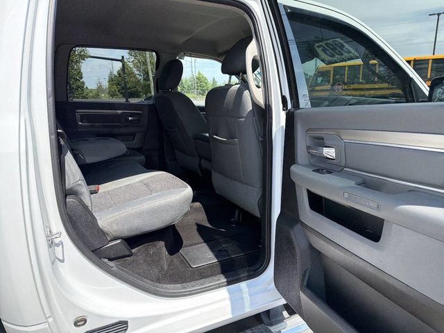 2014 Ram 1500 4WD Crew Cab 140.5" SLT - 23043003 - 9
