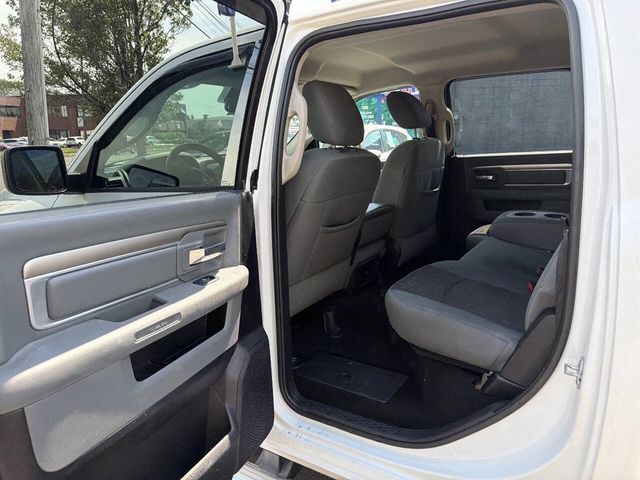 2014 Ram 1500 4WD Crew Cab 140.5" SLT - 23043003 - 12