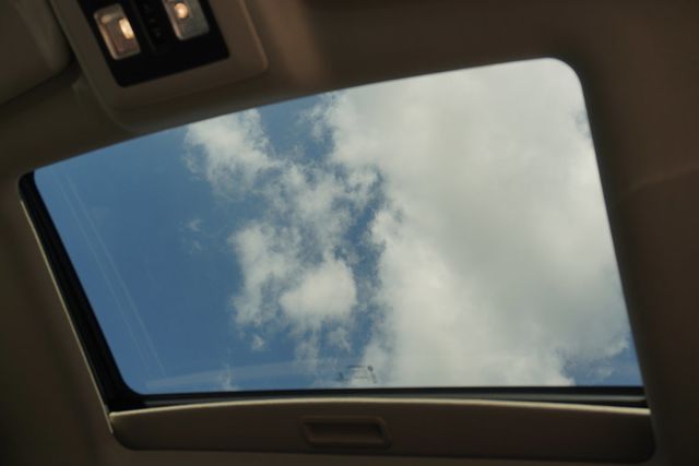 2014 Ram 1500 4WD Crew Cab 140.5" Sport - 23000873 - 16