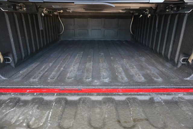 2014 Ram 1500 4WD Crew Cab 140.5" Sport - 23000873 - 24