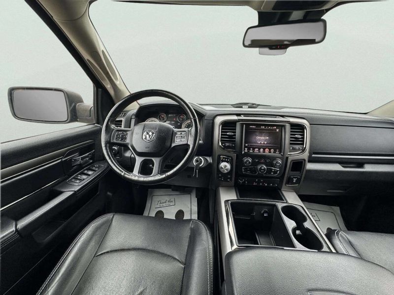 2014 Ram 1500 4WD Crew Cab 140.5" Sport - 22997389 - 16