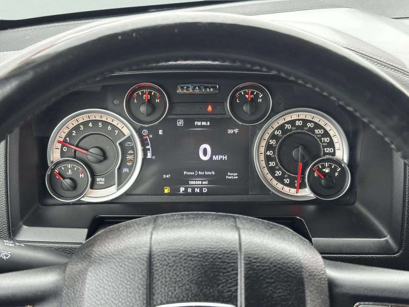 2014 Ram 1500 4WD Crew Cab 140.5" Sport - 22997389 - 24