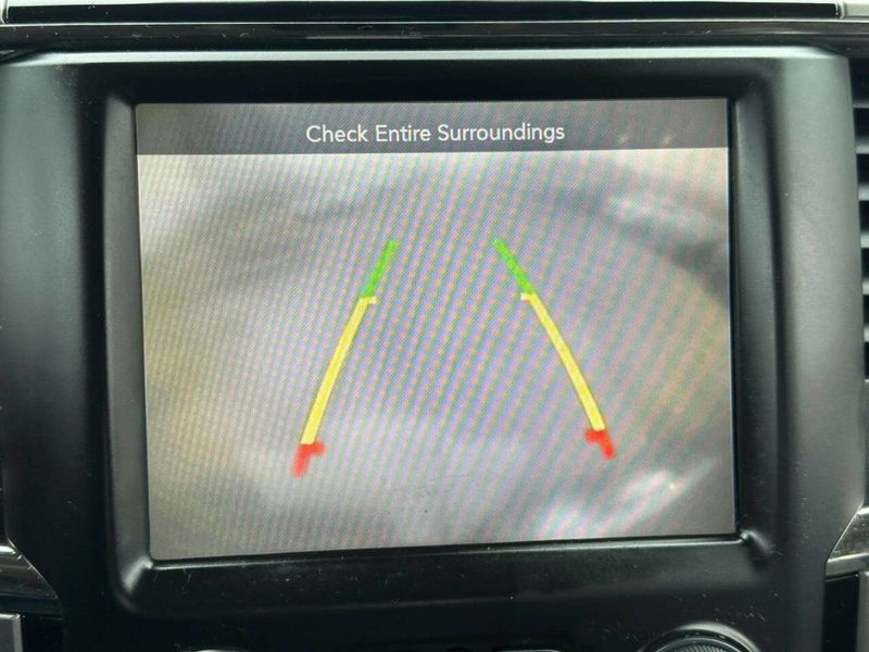 2014 Ram 1500 4WD Crew Cab 140.5" Sport - 22997389 - 27