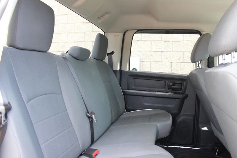 2014 Ram 1500 4WD Crew Cab 140.5" Tradesman - 22906847 - 13