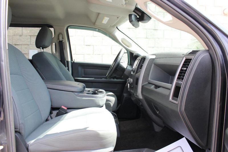 2014 Ram 1500 4WD Crew Cab 140.5" Tradesman - 22906847 - 15