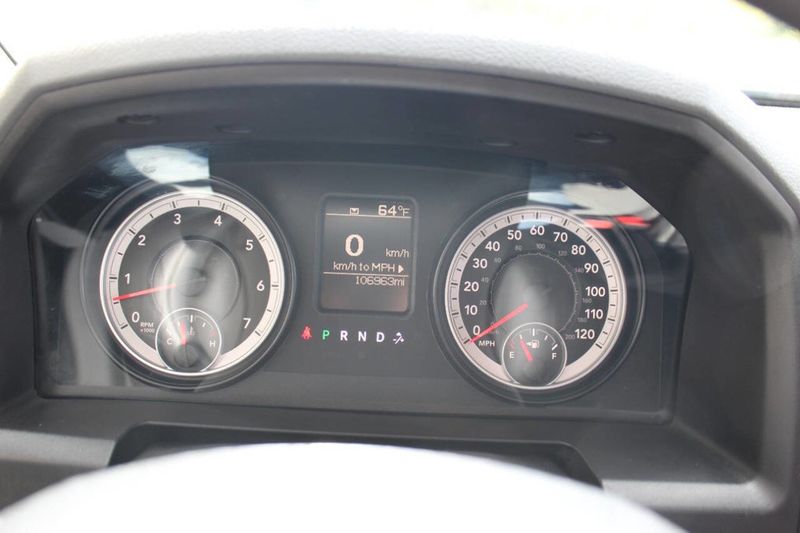 2014 Ram 1500 4WD Crew Cab 140.5" Tradesman - 22906847 - 26