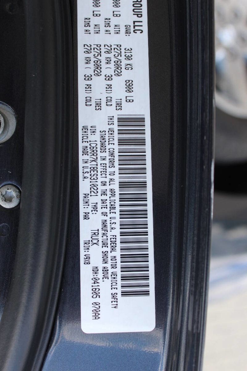 2014 Ram 1500 4WD Crew Cab 140.5" Tradesman - 22906847 - 28