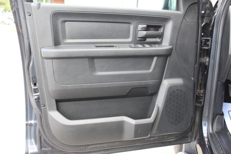 2014 Ram 1500 4WD Crew Cab 140.5" Tradesman - 22906847 - 8