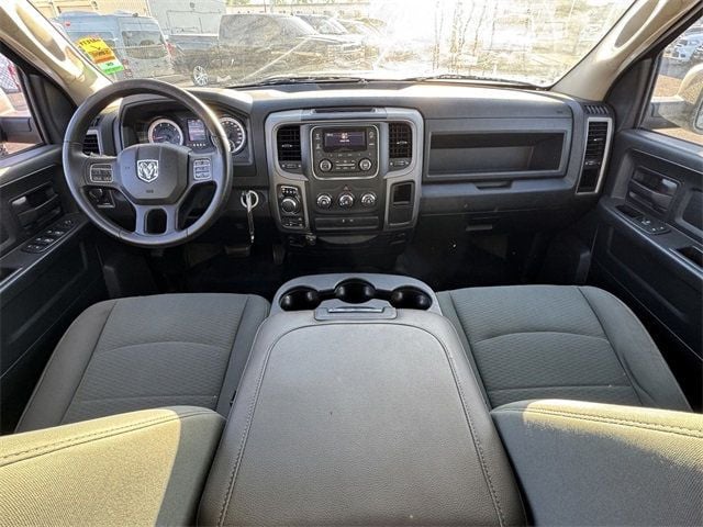 2014 Ram 1500 4WD Crew Cab 140.5" Tradesman - 22628471 - 23