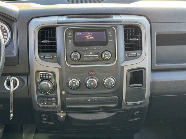 2014 Ram 1500 4WD Crew Cab 140.5" Tradesman - 22628471 - 25